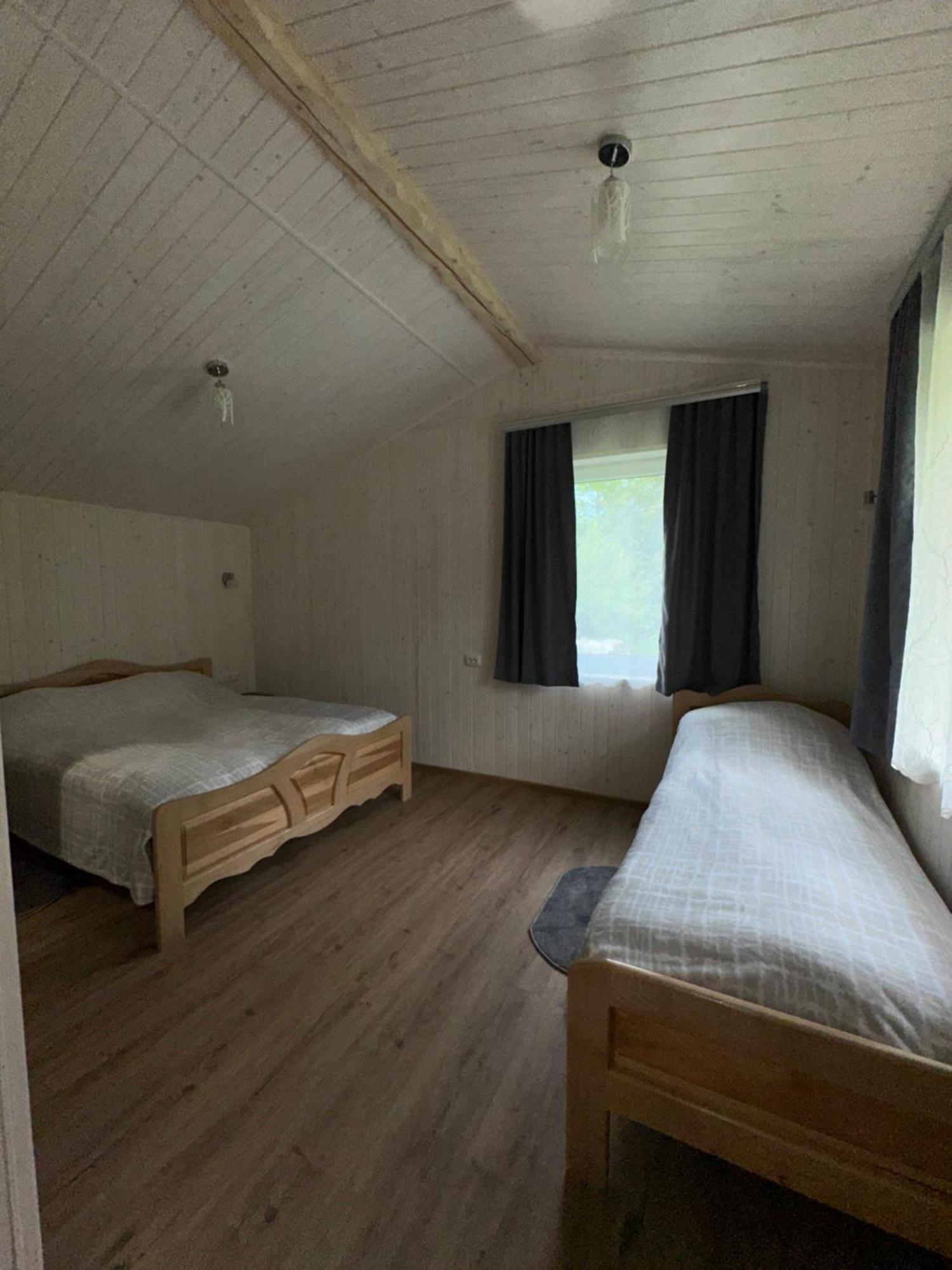Hotel Рада Дараба Krasnik Zewnętrze zdjęcie
